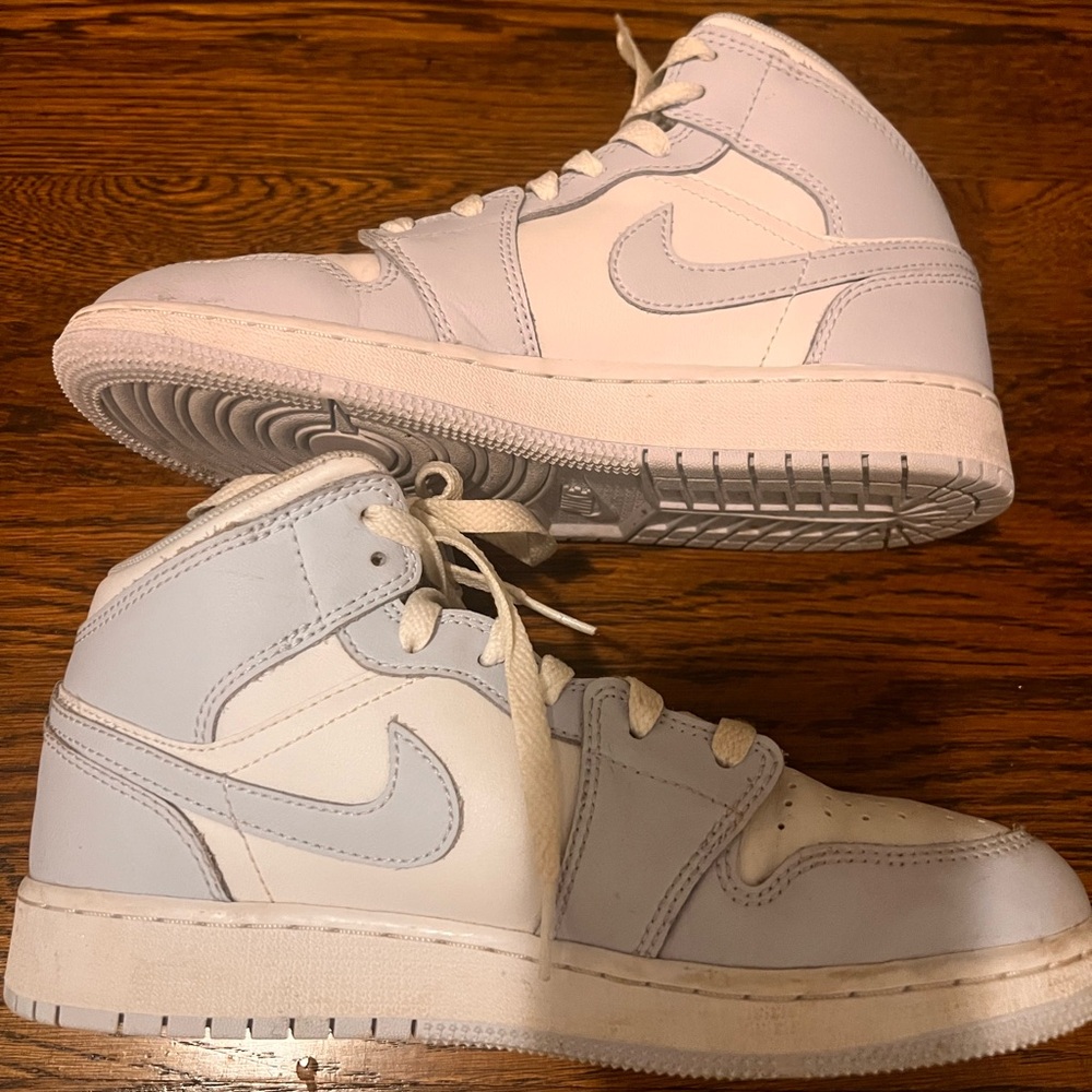 Nike Kids High-Top Sneakers - White and Light Gray